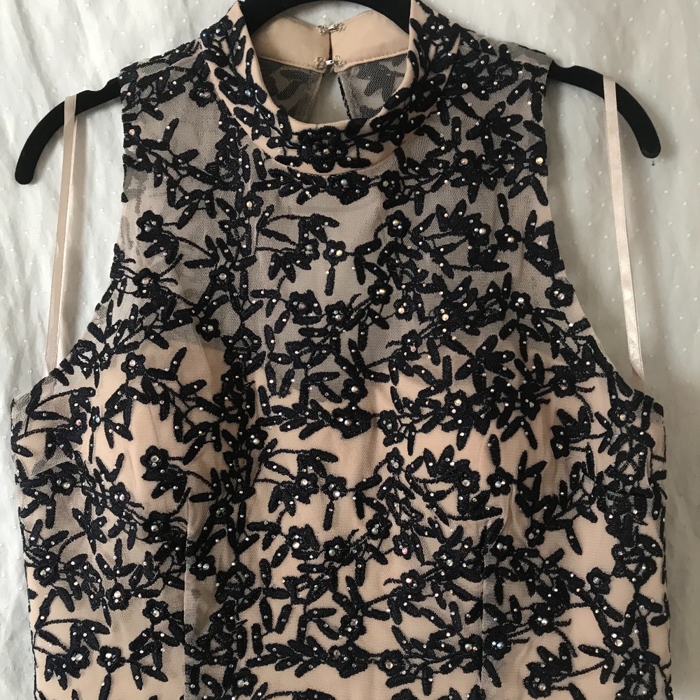 Tan & Navy embroidered crop top w crystals